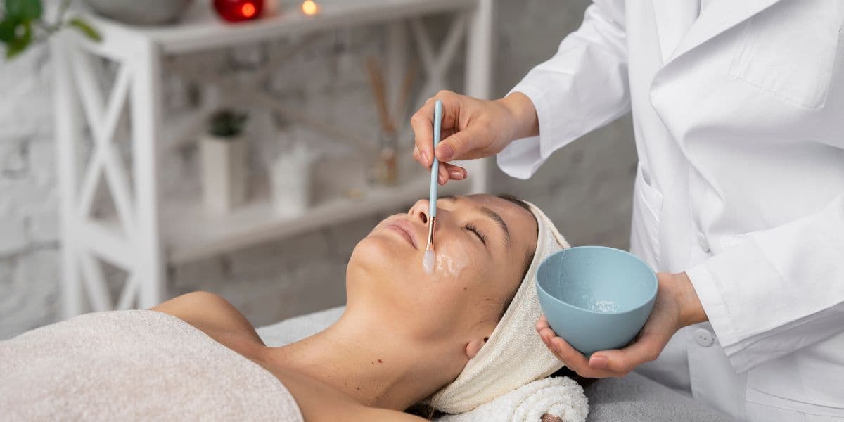 Circuit Spa i Tractament Facial: El Teu Moment Perfecte de Relax i Renovació