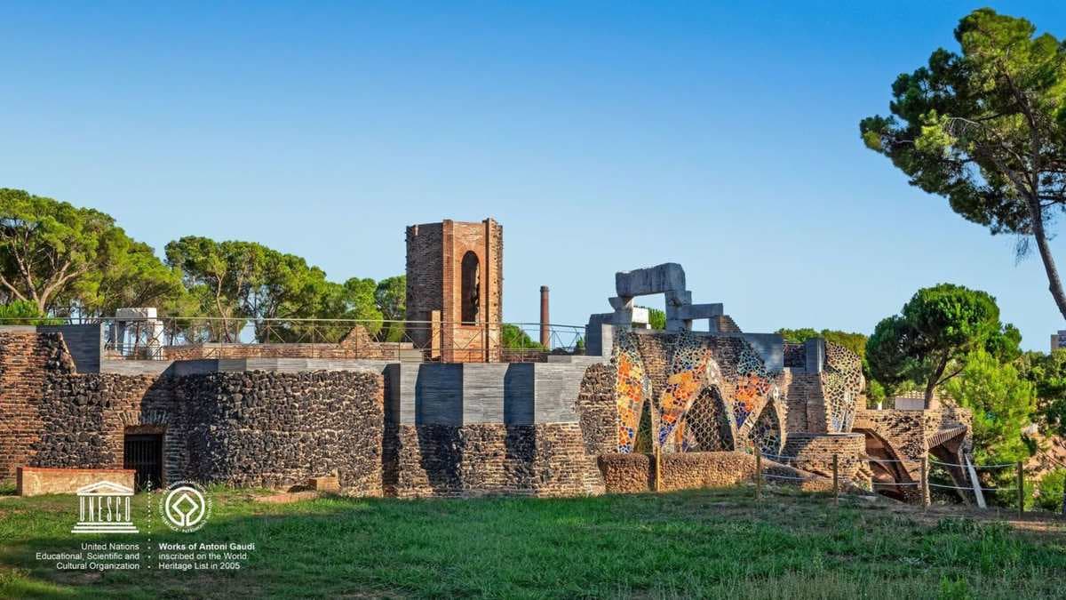 Visita guiada a la Cripta i la Colònia Güell 3