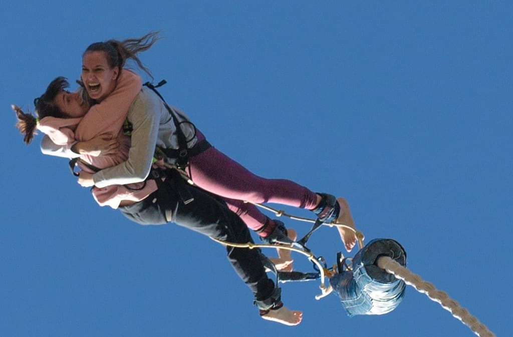 Expérience unique pour un couple : saut en tandem et 2 sauts classiques