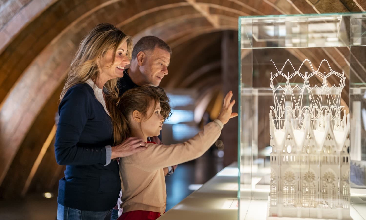 Visita Guidata a La Pedrera: Scopri il Gioiello di Gaudí Senza Attese 3