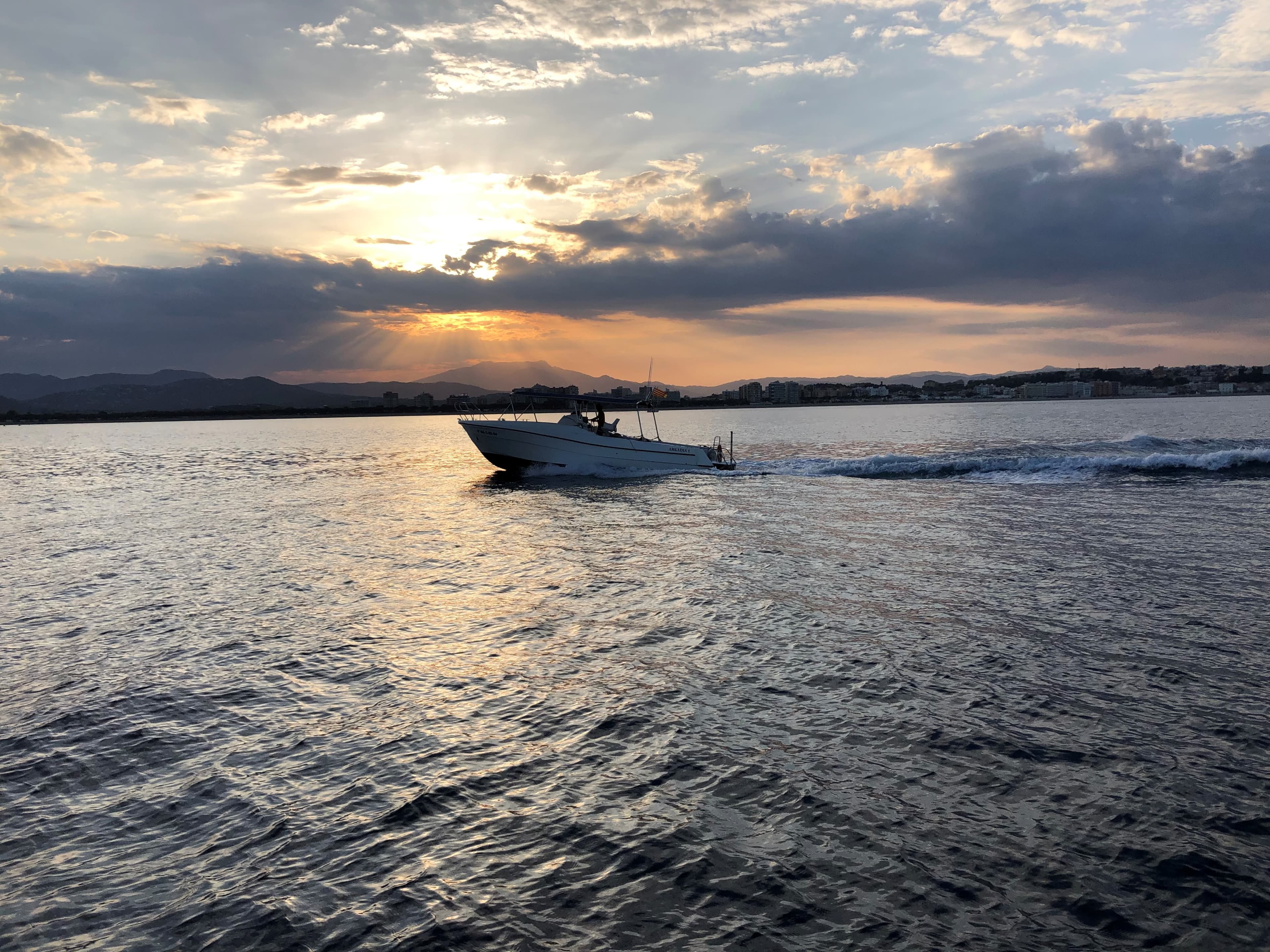 Explora la Costa Brava en Vaixell Privat