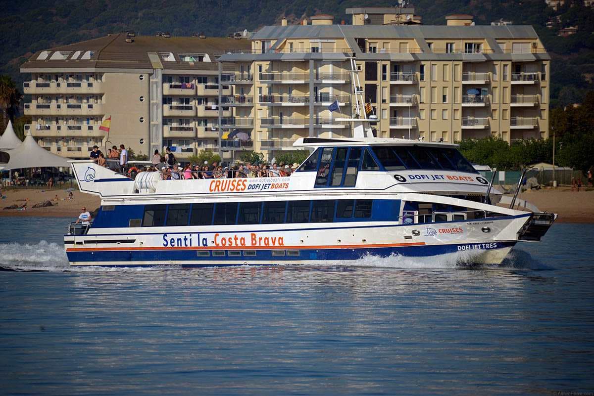 Naviga lungo la Costa Brava da Lloret a Tossa de Mar 3