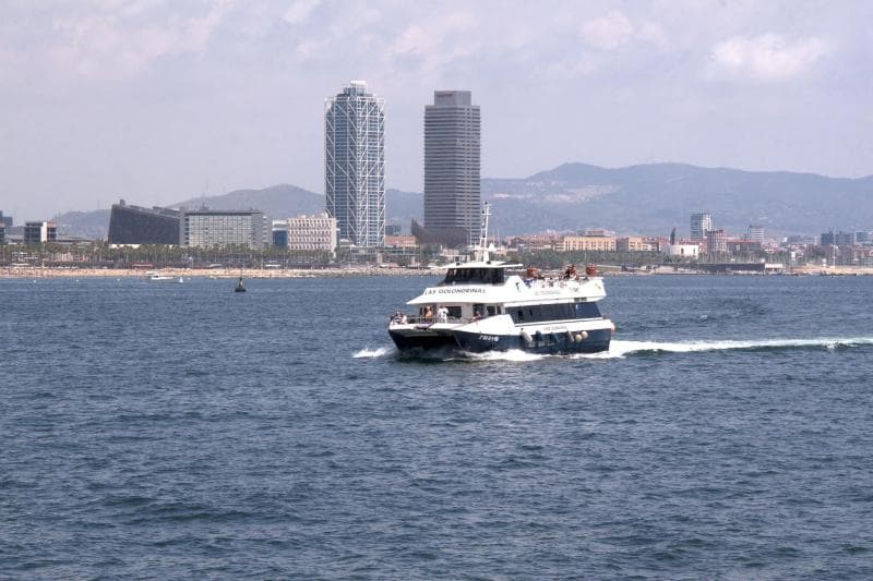 Las Golondrinas: Bootstour durch Barcelona